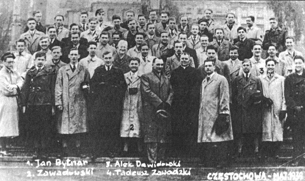 Kamienie Na Szaniec Bohaterowie Wszyscy „Kamienie na szaniec”. Czy znasz historię Rudego, Alka i Zośki? – Lubię